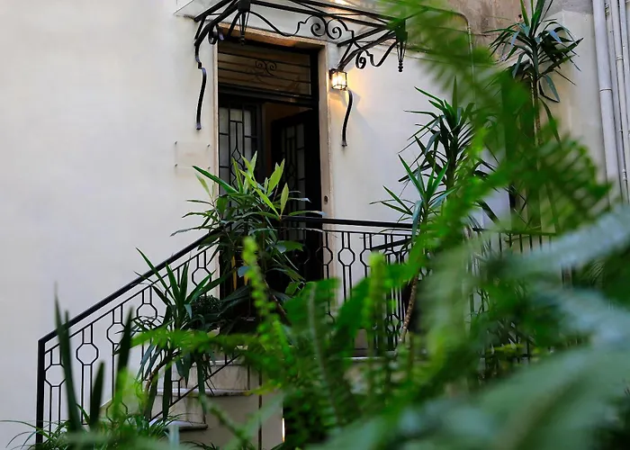 74 Crescenzio House